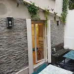 Abbesses 18th Bright With Private Courtyard Managed By Mey Age Lejlighed Paris