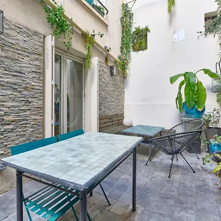 Apartmán Abbesses 18th Bright With Private Courtyard By Mey Agency Paříž